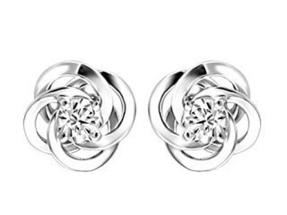 Image de Boucles d'oreilles en or blanc avec diamants